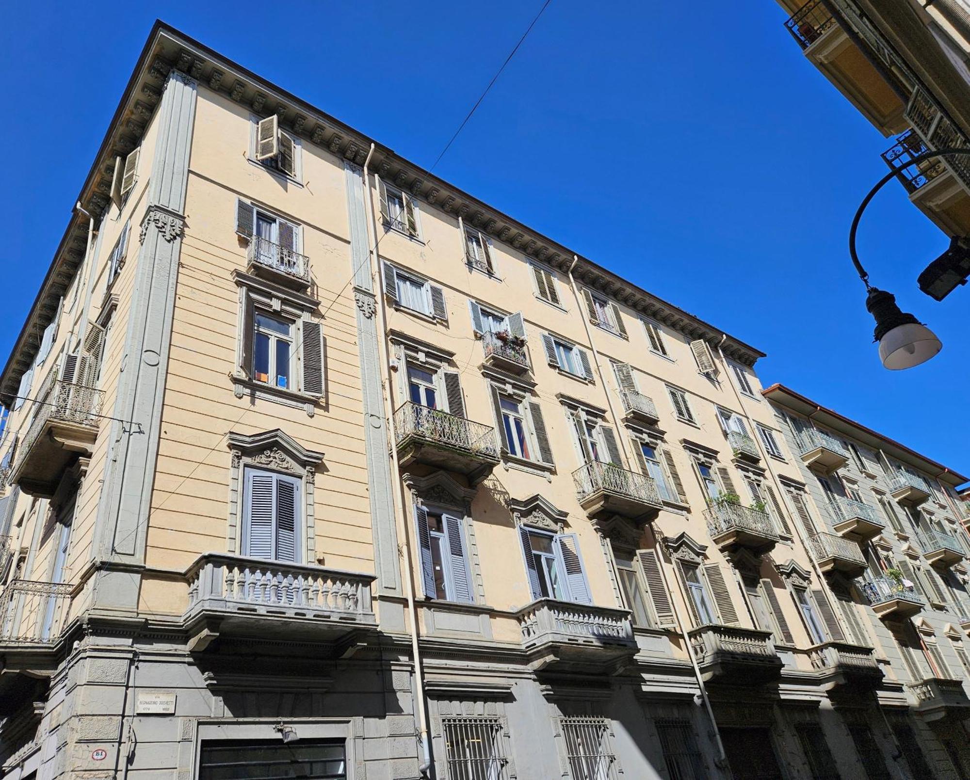 Al 26 Di Tache Apartment Turin Bagian luar foto