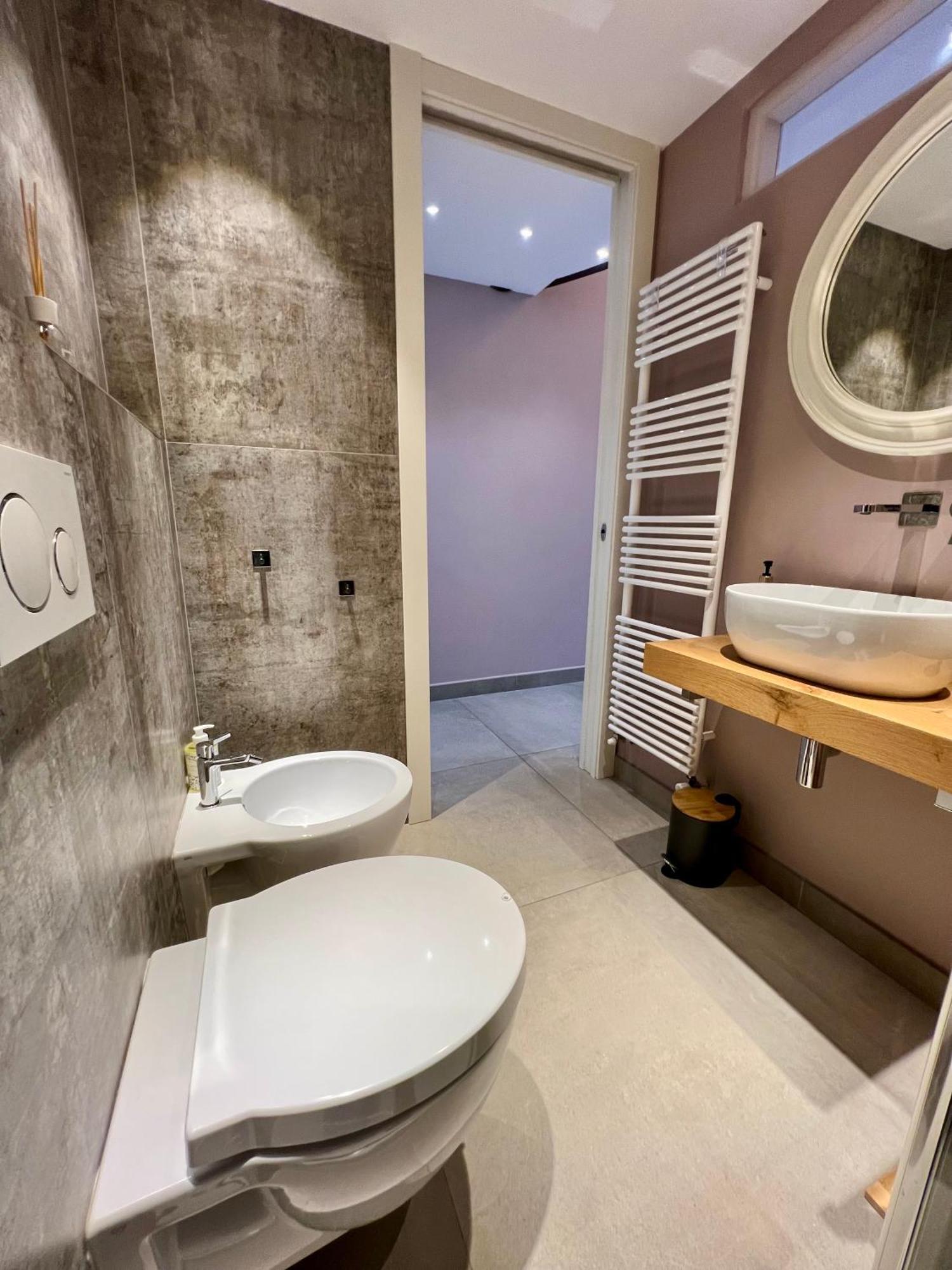 Al 26 Di Tache Apartment Turin Bagian luar foto